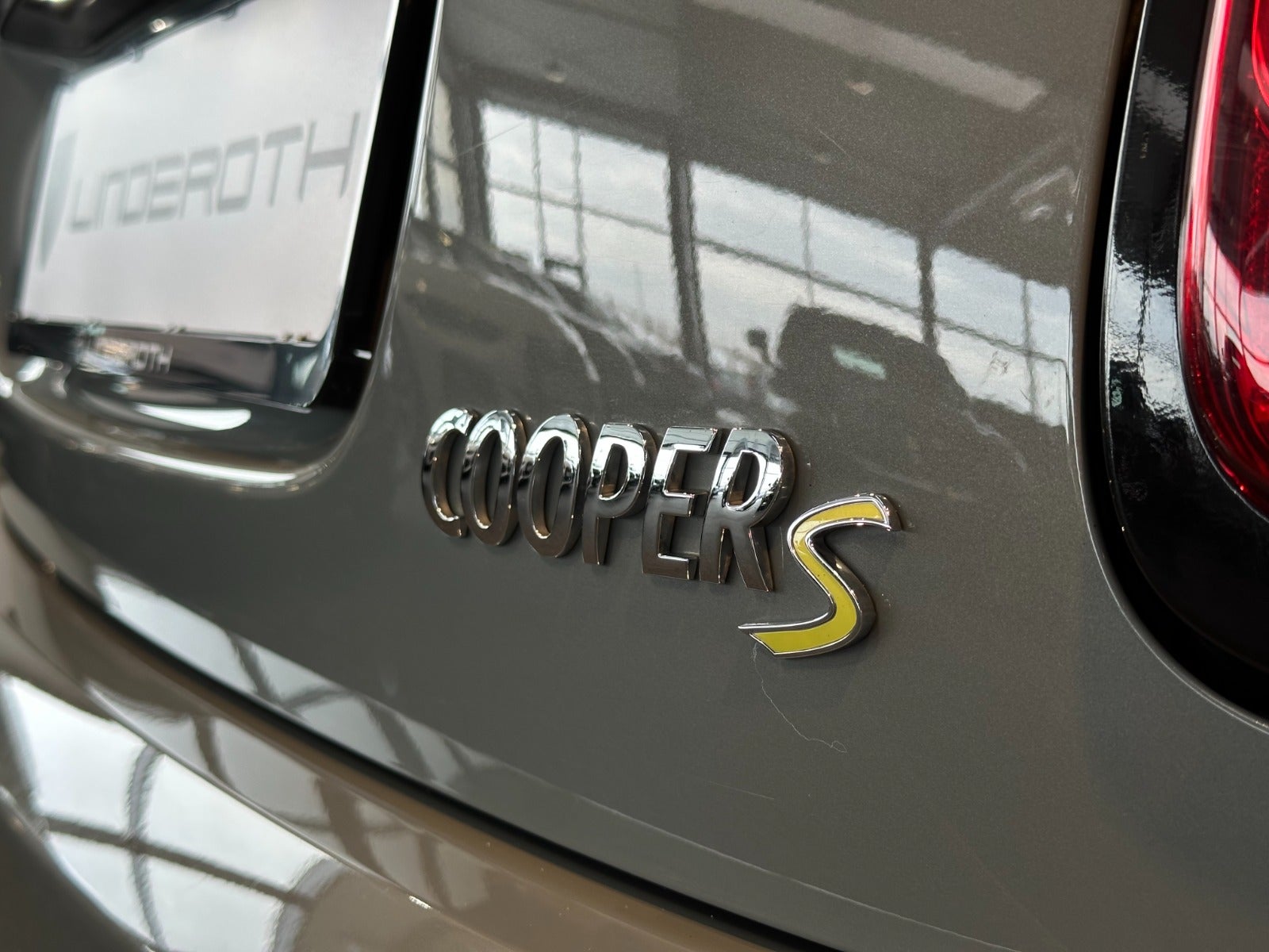 MINI Cooper SE Essential 3d - 16