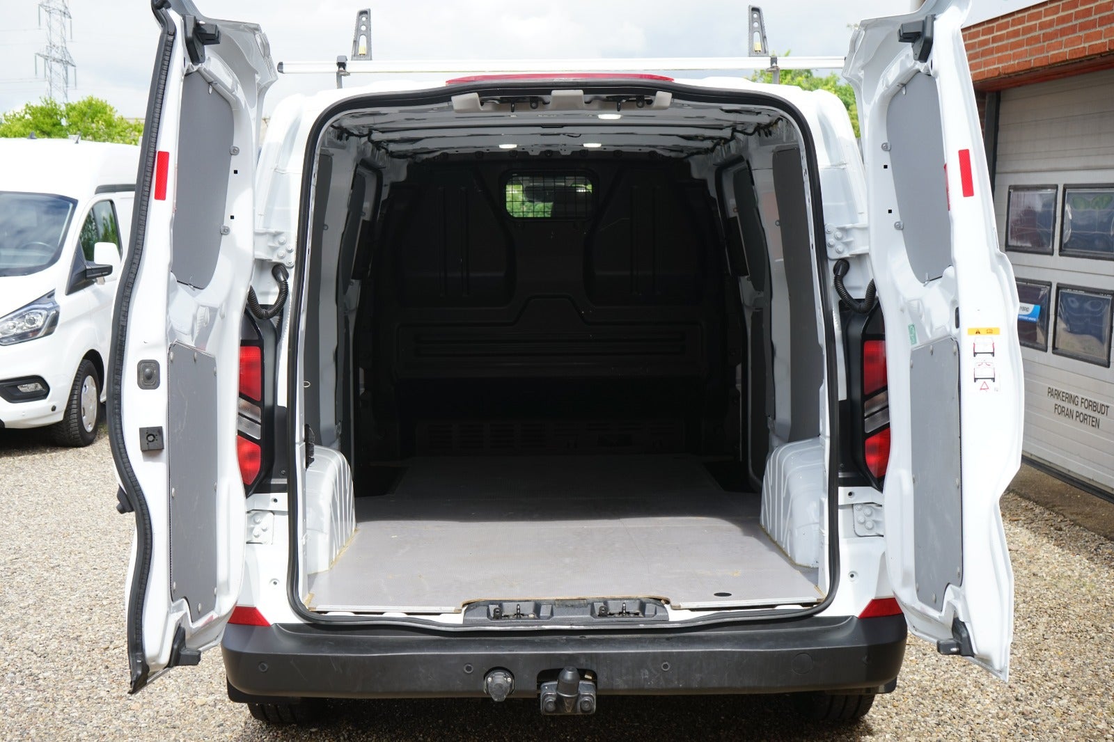 Billede af Ford Transit Custom 300L 2,0 EcoBlue Trend