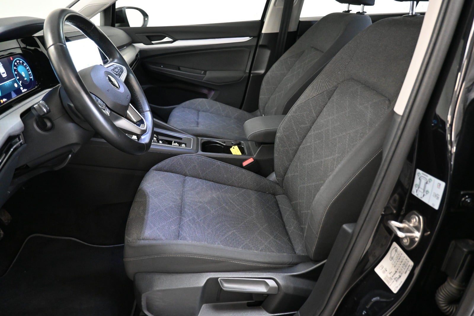 VW Golf VIII eTSi 130 Life Variant DSG