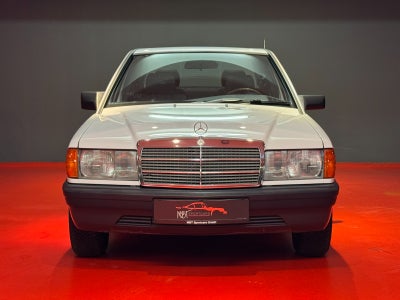 Mercedes 190 E 2,0  4d