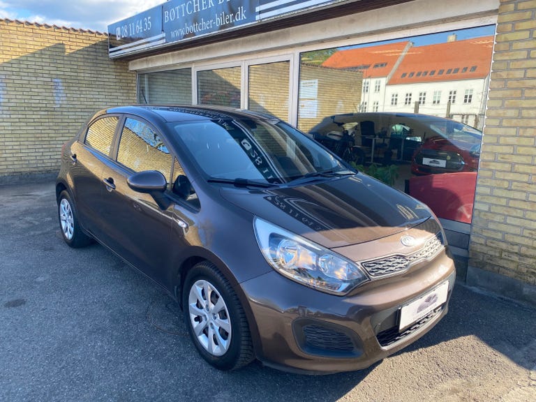 Kia Rio CVVT Active
