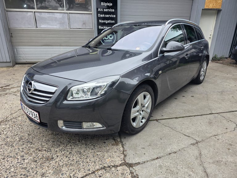 Opel Insignia Cosmo Sports Tourer