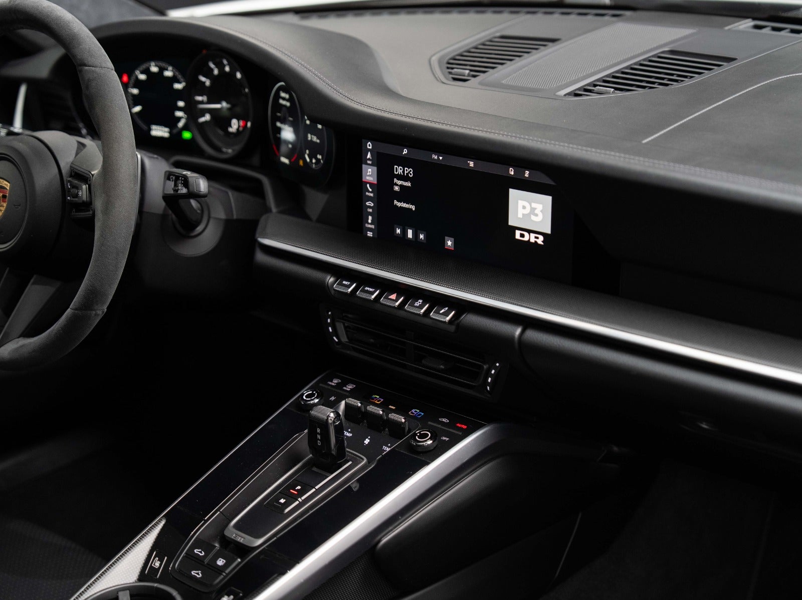 Gallery image 18 of 18