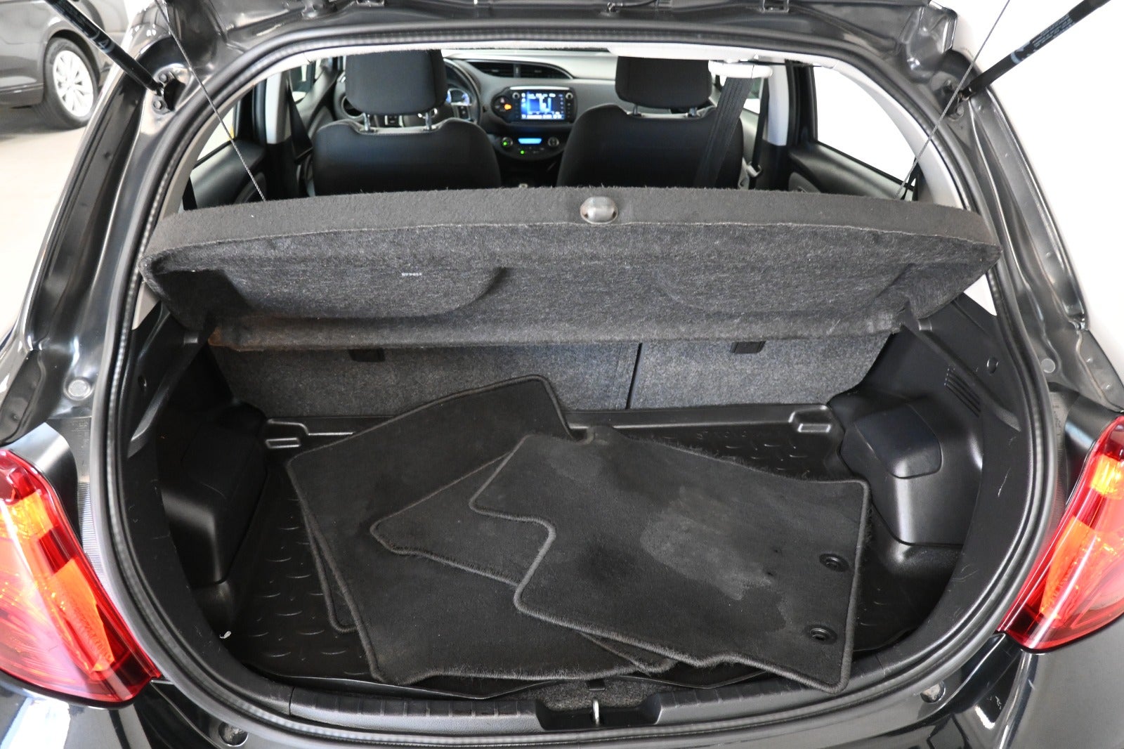 Toyota Yaris Hybrid H2 e-CVT