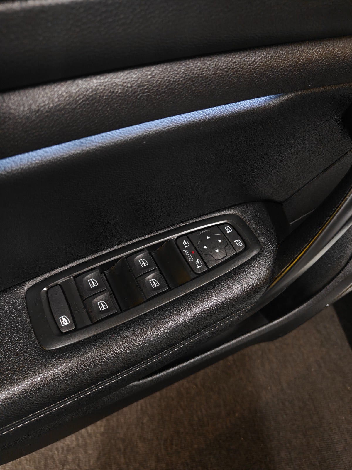Billede af Renault Megane IV 1,6 E-Tech Zen Sport Tourer
