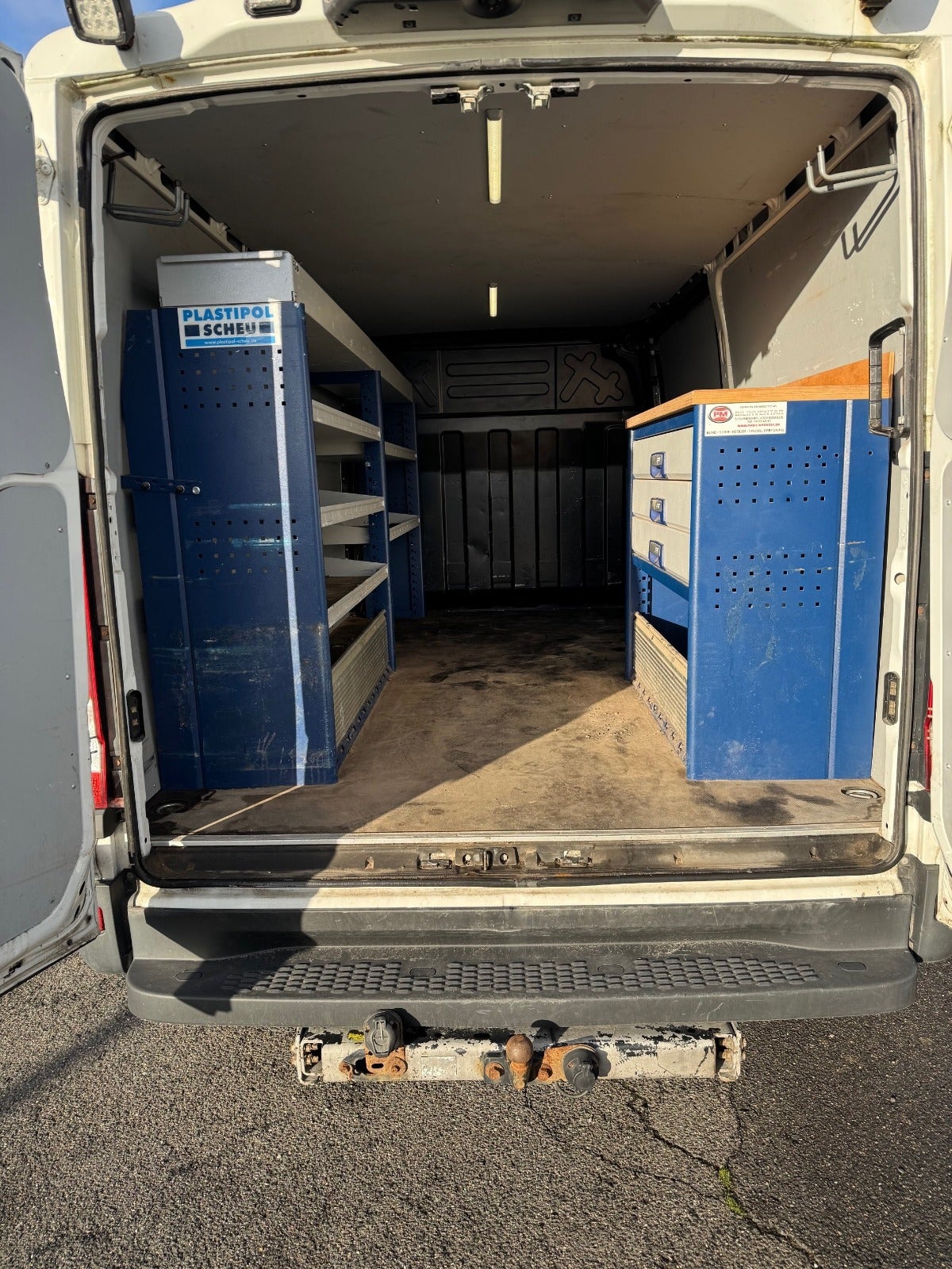 Billede af Iveco Daily 3,0 35S18 9m³ Van AG8