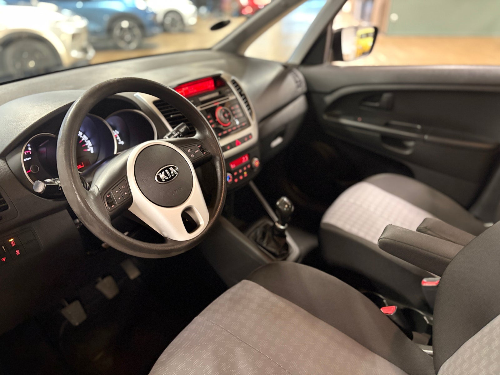 Kia Venga CVVT Attraction