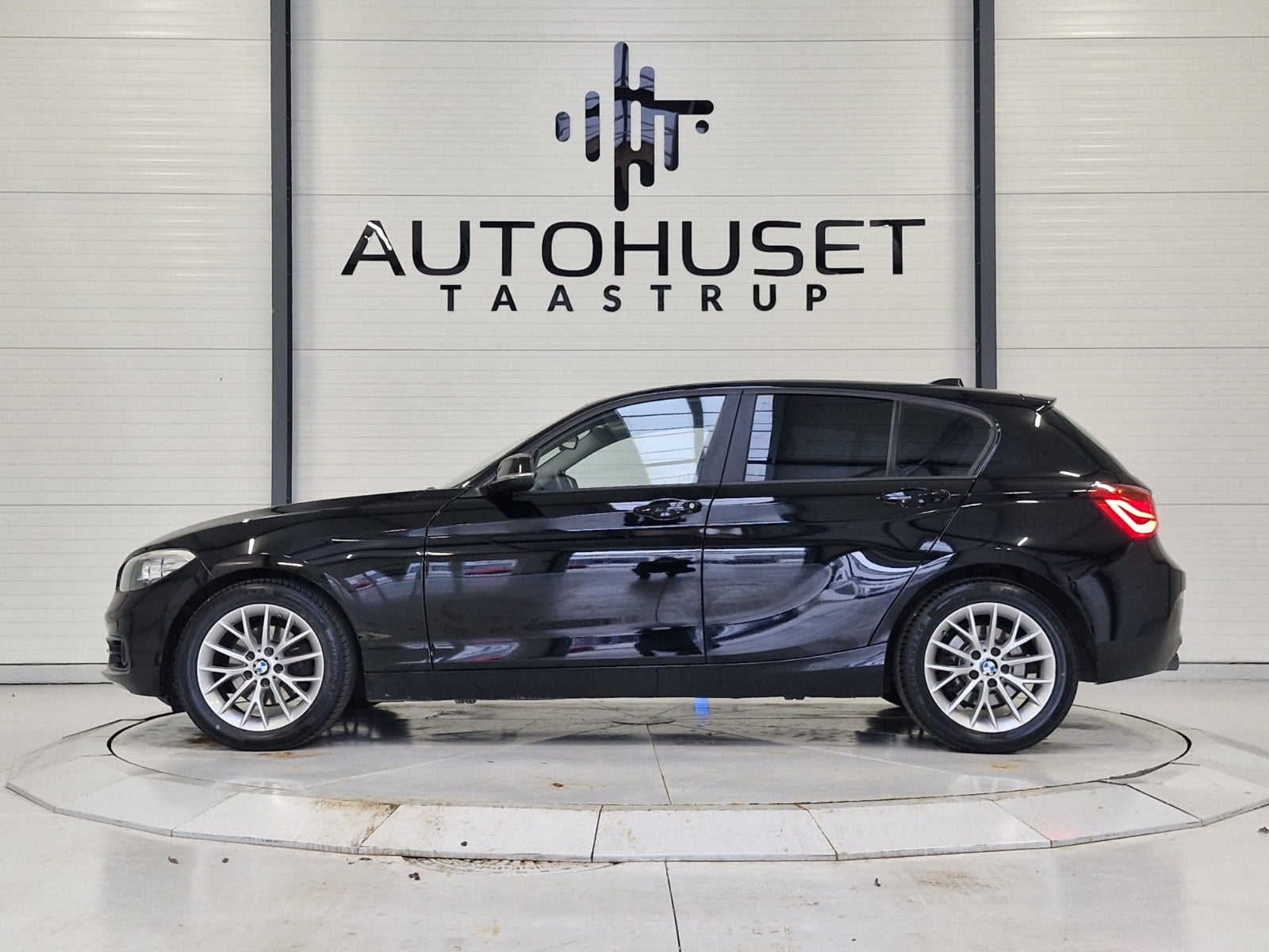 Billede af BMW 120d 2,0 Sport Line aut.