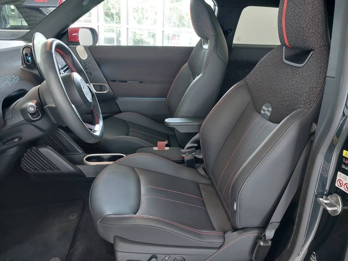 MINI Cooper SE JCW Trim XL