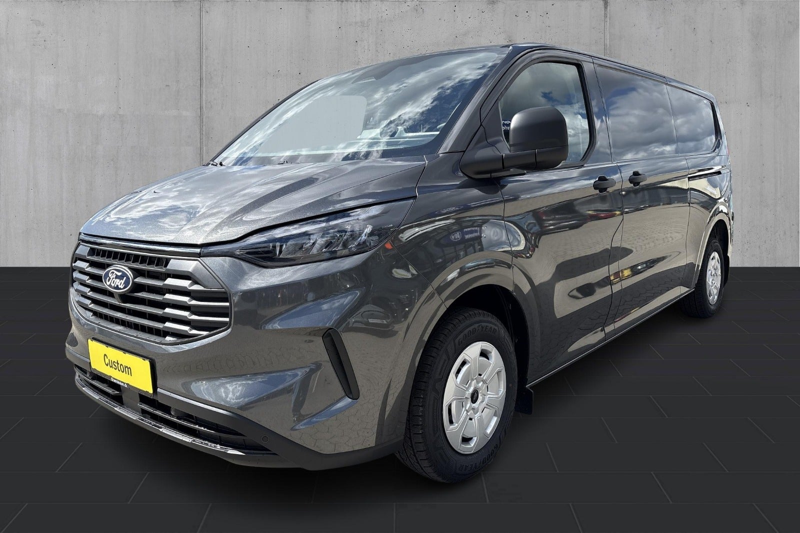 Ford Transit Custom 320 L2 2.0 EcoBlue Trend aut.