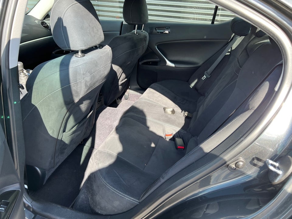 Lexus IS200d, Billede 3