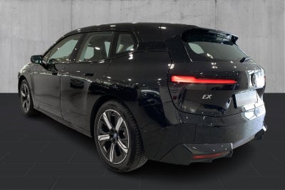 BMW iX xDrive40 - 2