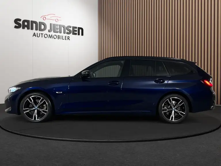 BMW 330e Touring M-Sport aut.
