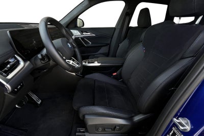 BMW iX1 xDrive30 Fully Charged - 4