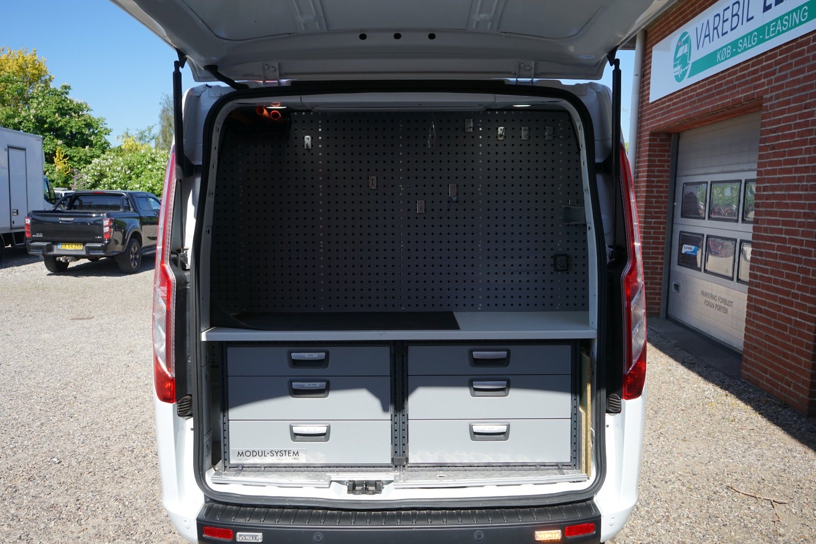 Billede af Ford Transit Custom 300L 2,0 TDCi 130 Trend aut.