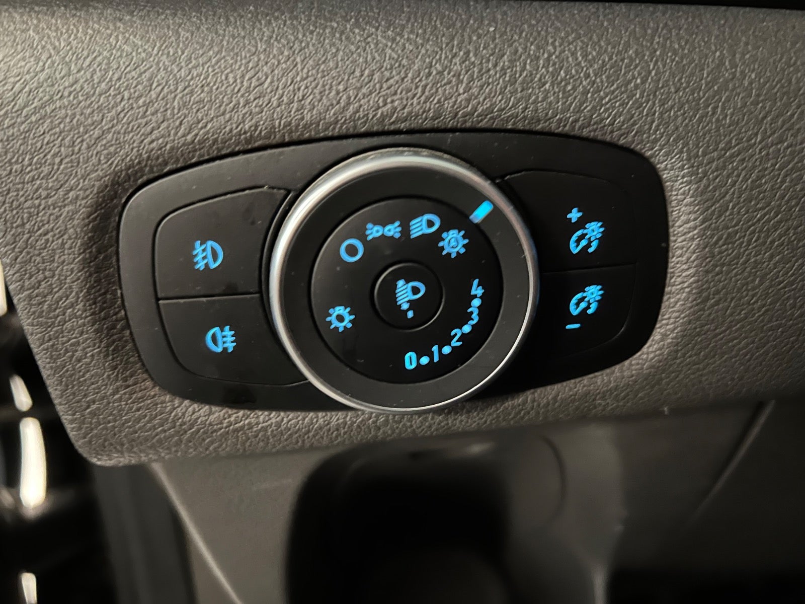 Billede af Ford Transit Custom 320L 2,0 TDCi 170 Limited aut.