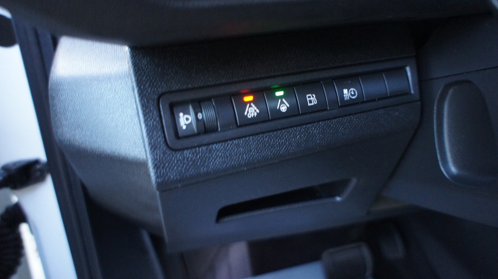 Peugeot 3008 Hybrid Allure LTD EAT8