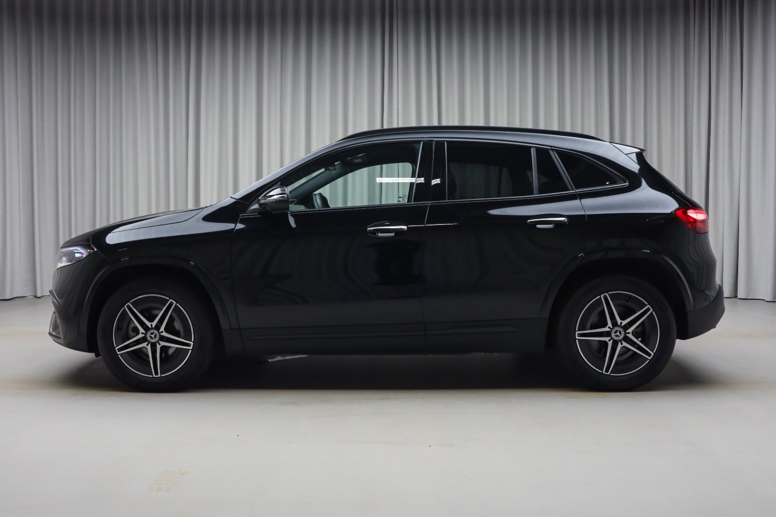 Mercedes-Benz EQA 250+ (6/8)