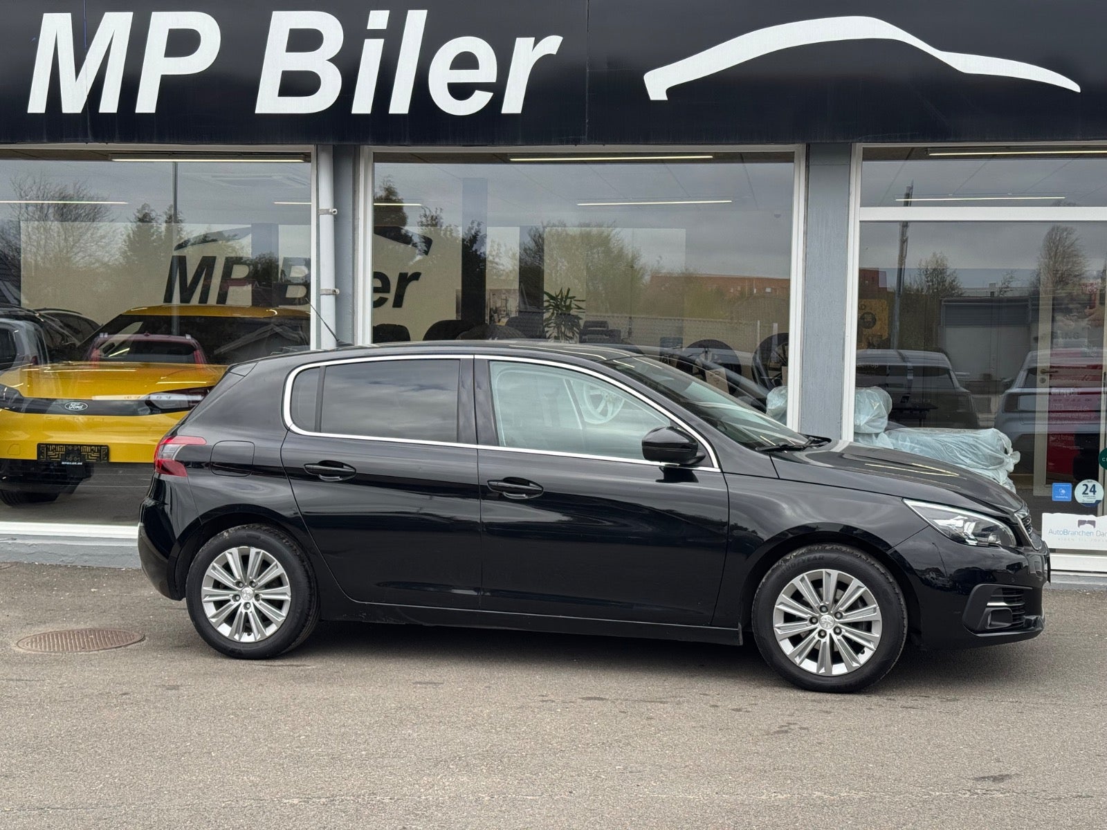 Billede af Peugeot 308 1,6 BlueHDi 120 Allure Sky