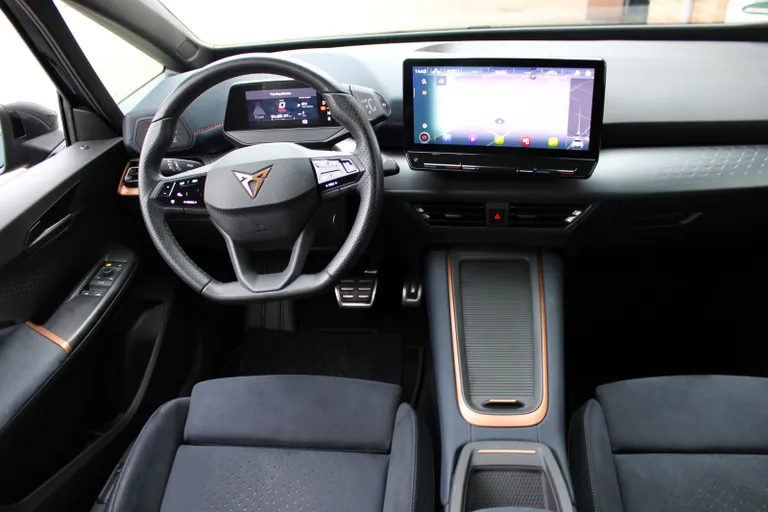 Cupra Born Dinamica Pack High