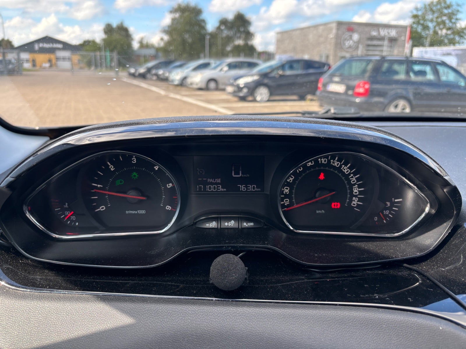 Peugeot 208 e-HDi 92 Active