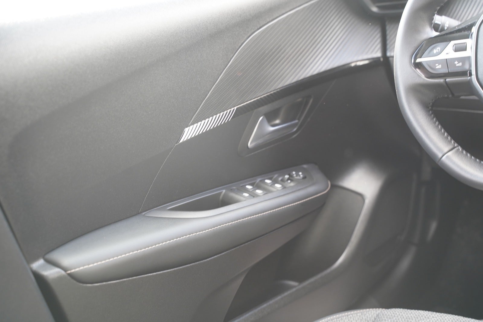 Billede af Peugeot 208 1,2 PureTech 100 Allure+
