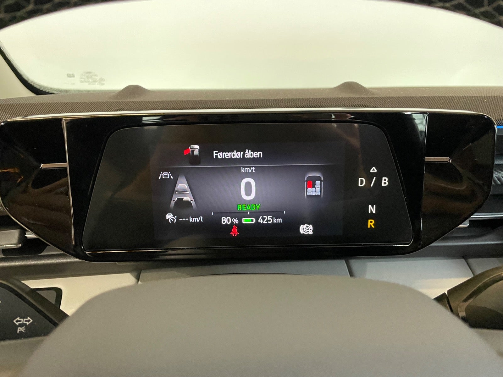 Ford Explorer Premium Extended Range