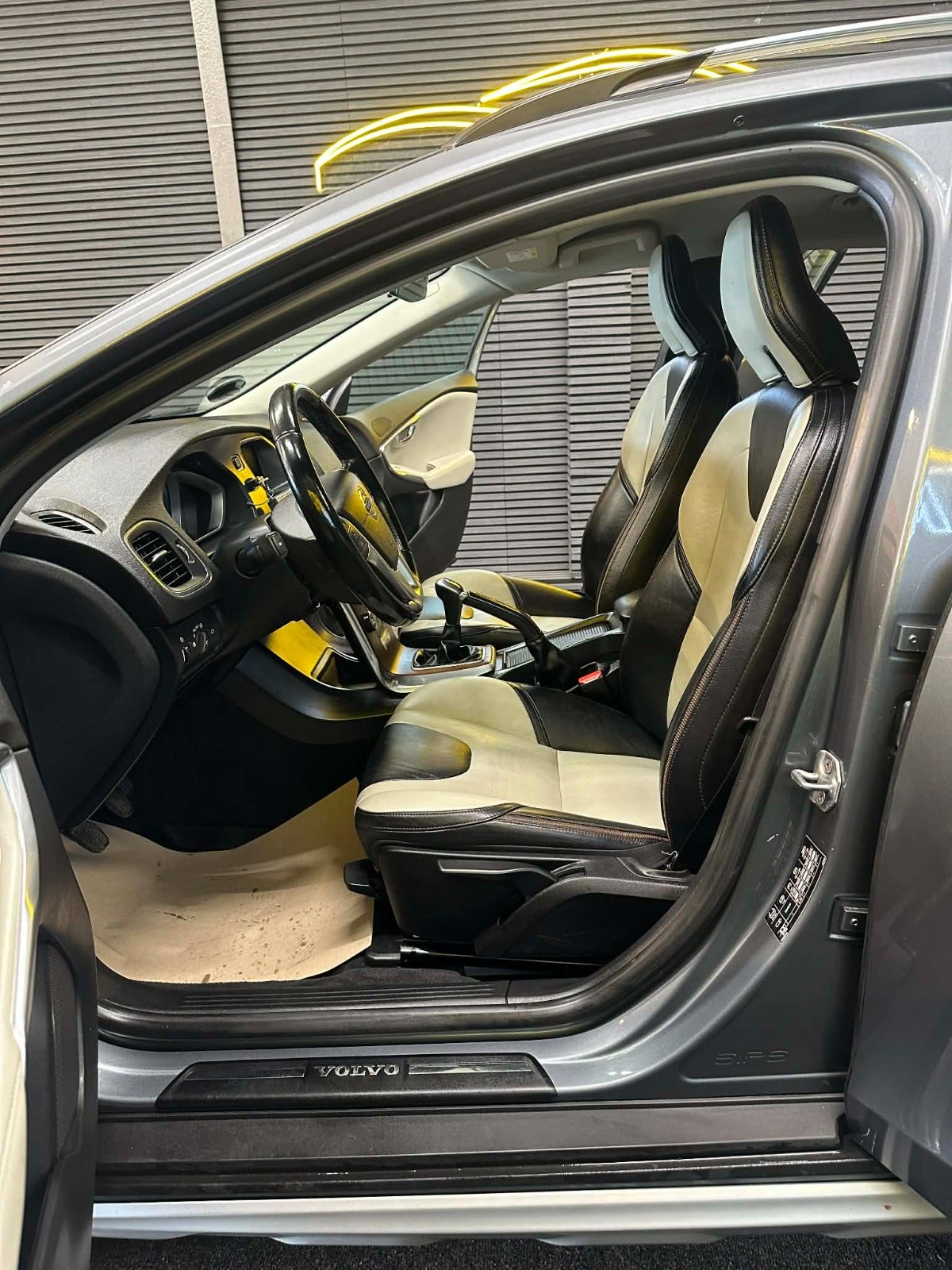 Billede af Volvo V40 CC 1,6 D2 115 Momentum