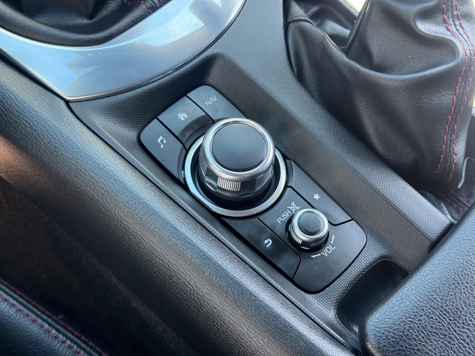 Billede af Mazda MX-5 1,5 SkyActiv-G 131 RF Edition