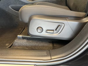 Volvo EX40 Extended Range Black Edition