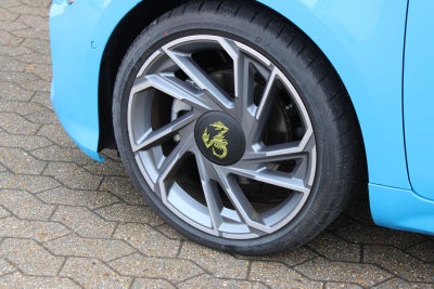 Abarth 500e Scorpionissima