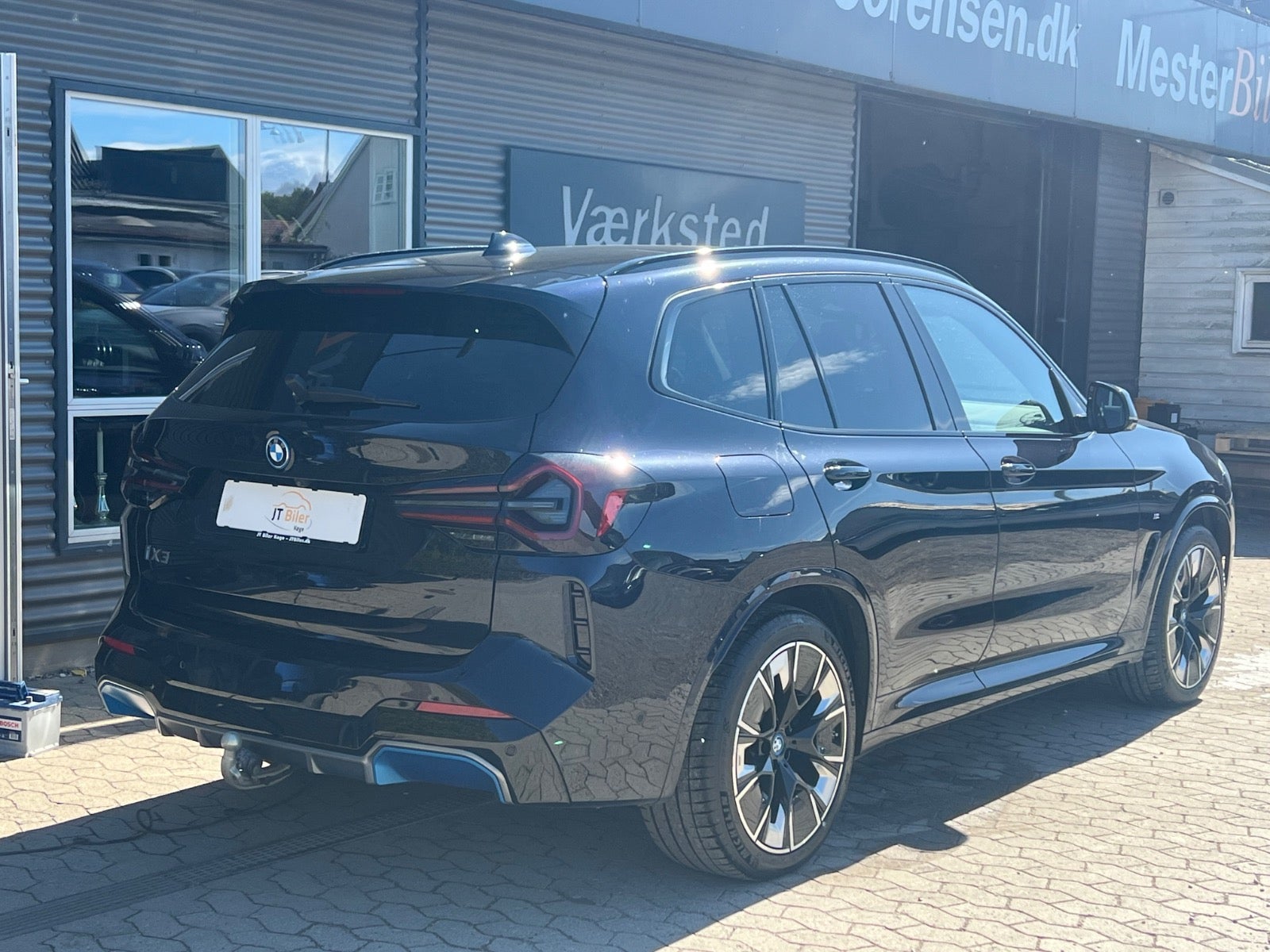 BMW iX3 Charged Plus M-Sport