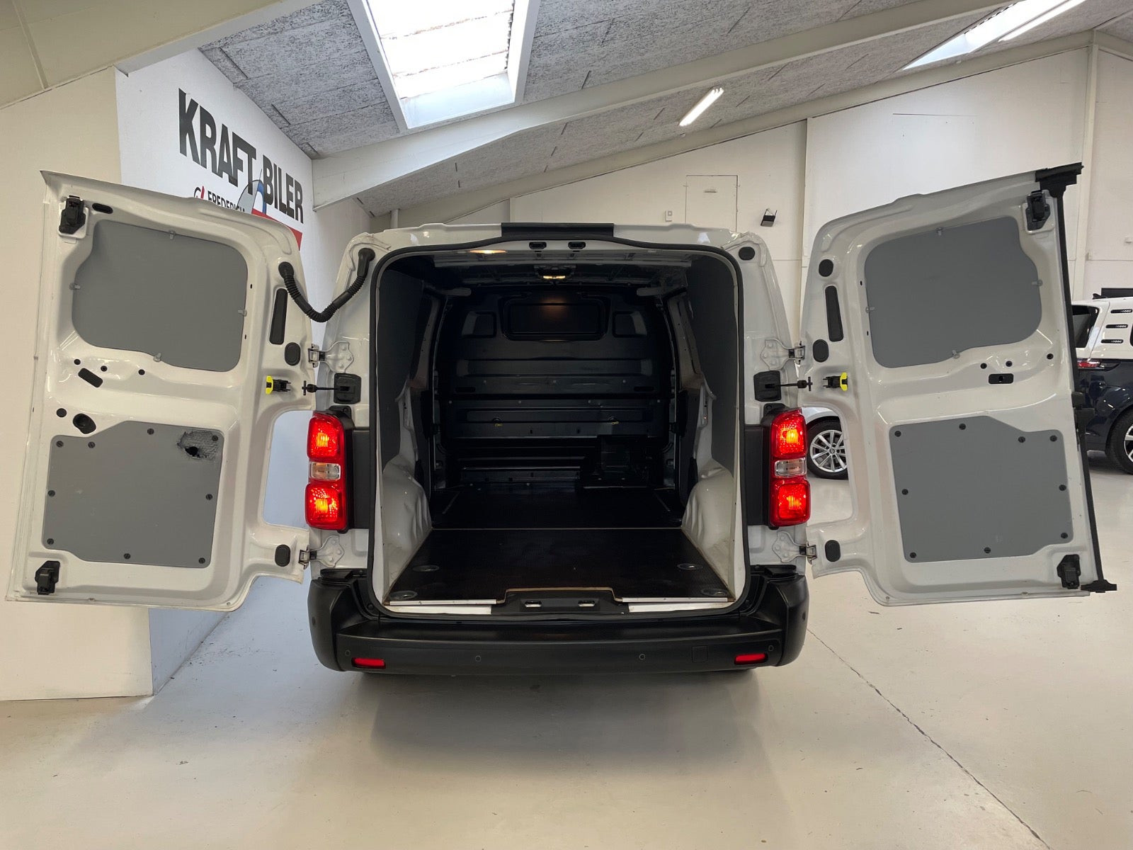 Billede af Opel Vivaro 2,0 D 145 Enjoy L3V2 aut.