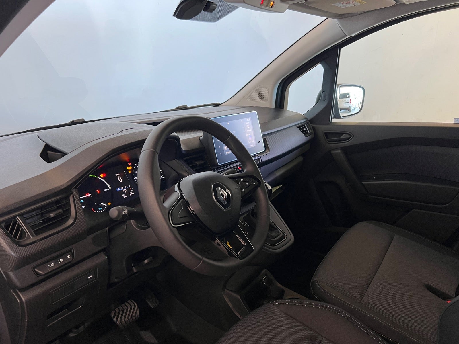 Renault Kangoo E-Tech L2 Van