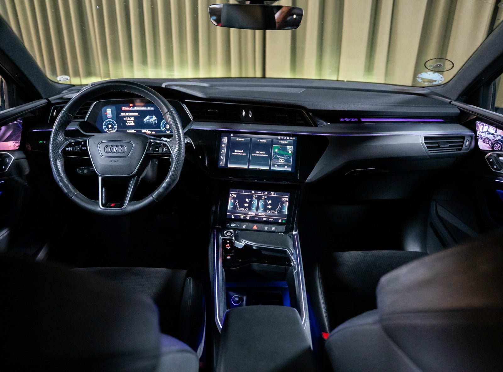 Billede af Audi e-tron 55 S-line Sportback quattro