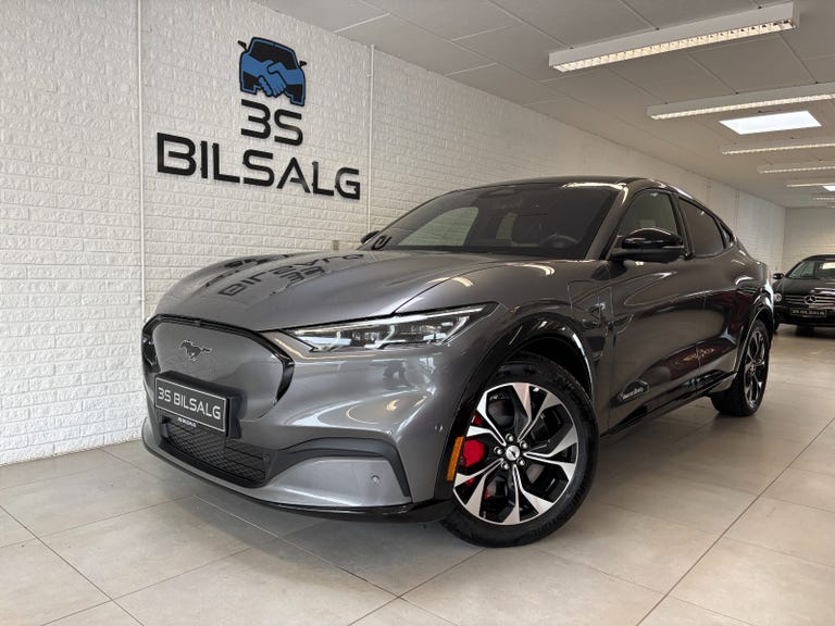 Ford Mustang Mach-E Premium Extended Range AWD