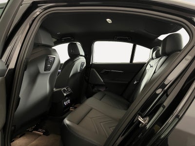 BMW i5 eDrive40 Fully Charged M-Sport