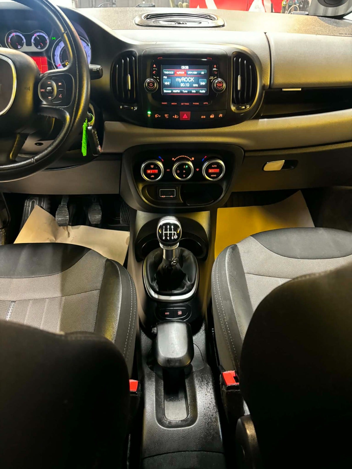 Billede af Fiat 500L Living 0,9 TwinAir 105 Lounge 7prs