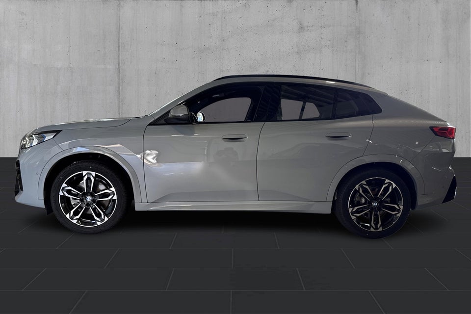 BMW iX2 xDrive30 M-Sport 2026
