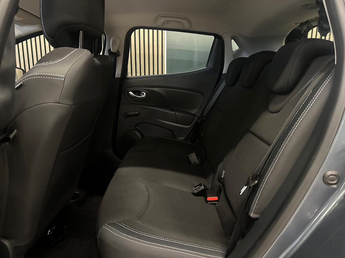 Renault Clio IV TCe 90 Zen Renault Clio IV TCe 90 Zen