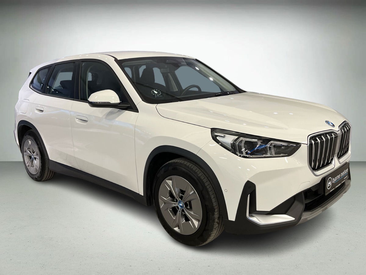 BMW iX1 xDrive30 billede 7
