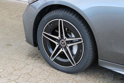 Mercedes C300 e AMG Line stc. aut.