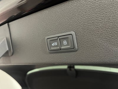 Audi e-tron Advanced Sportback quattro Van