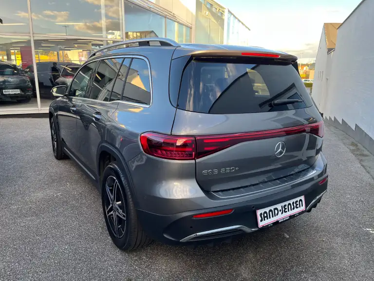 Mercedes EQB250+ AMG Edition