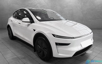 Tesla Model Y  Long Range AWD 5d