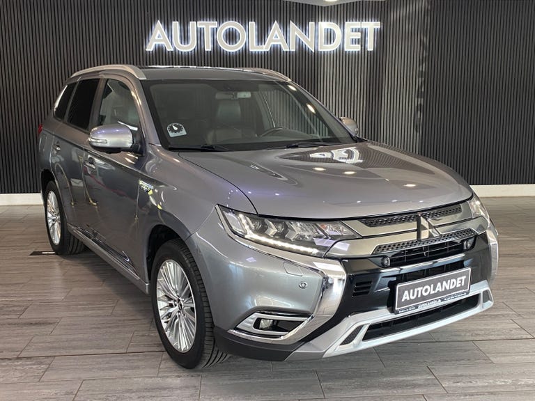 Mitsubishi Outlander PHEV Intro Edition CVT 4WD