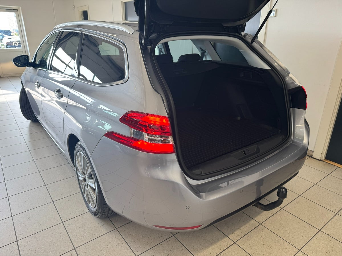 Peugeot 308 BlueHDi 120 Allure Sky