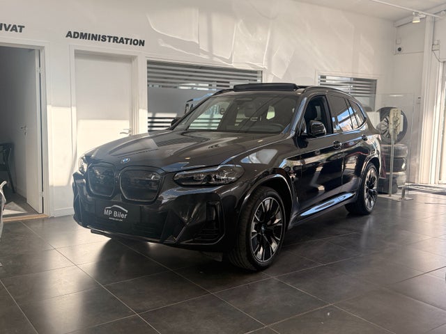 BMW iX3  Charged Plus M-Sport