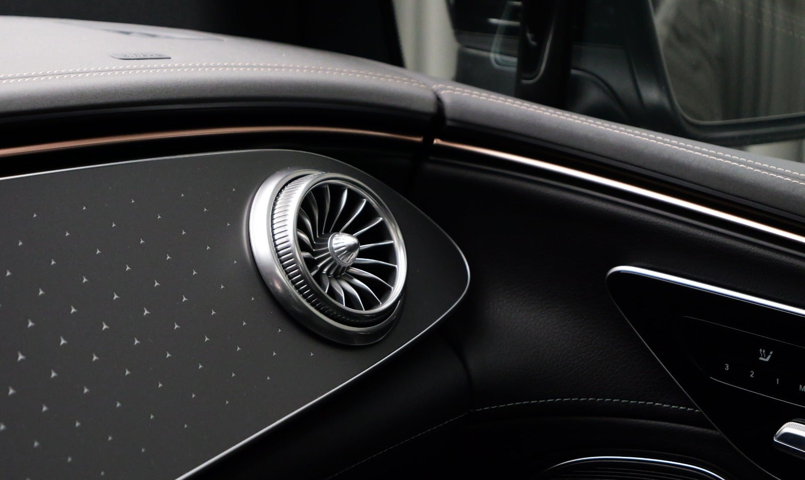 Mercedes EQS450 SUV AMG Line 4Matic