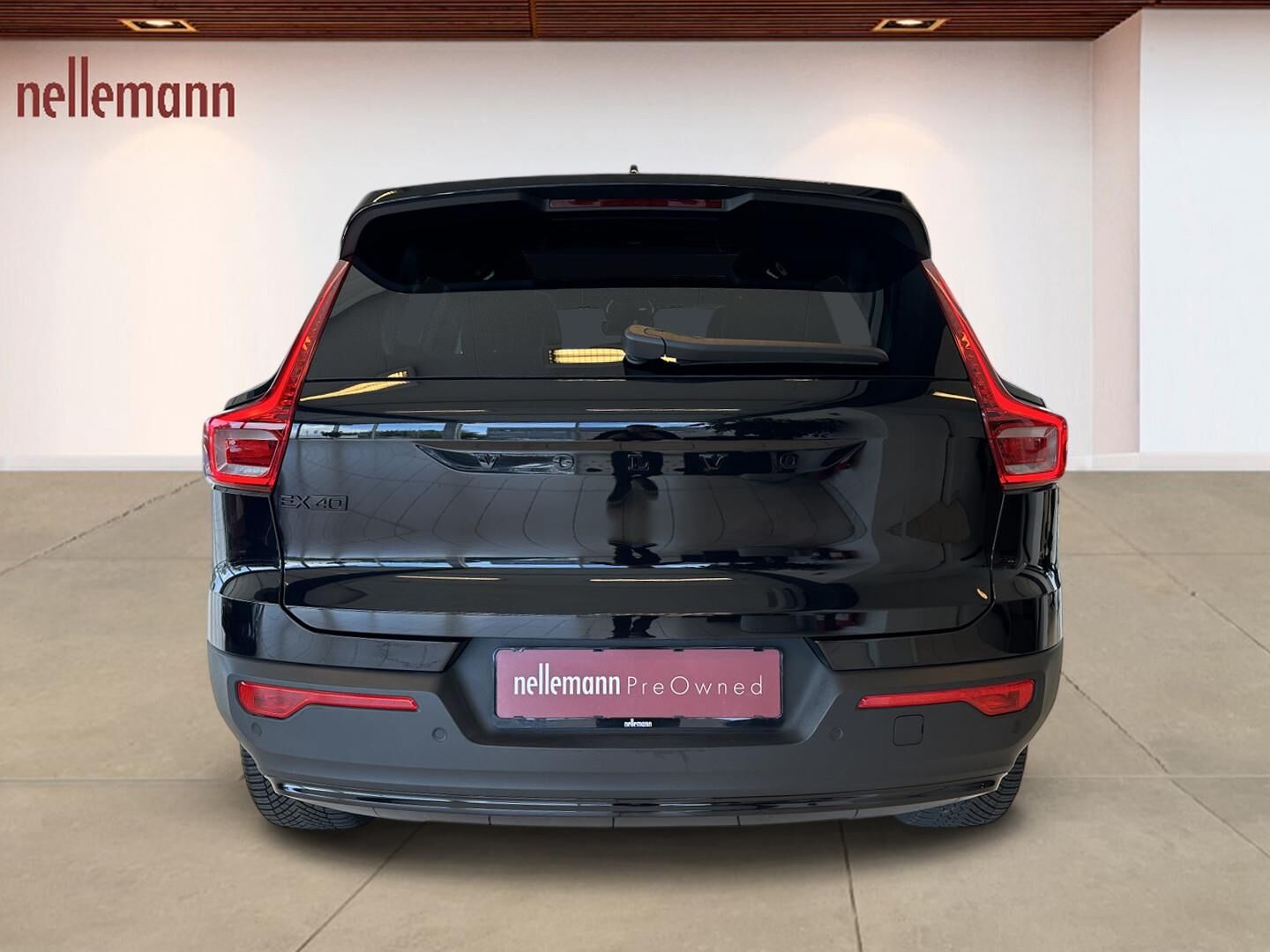 Volvo EX40 Extended Range Black Edition
